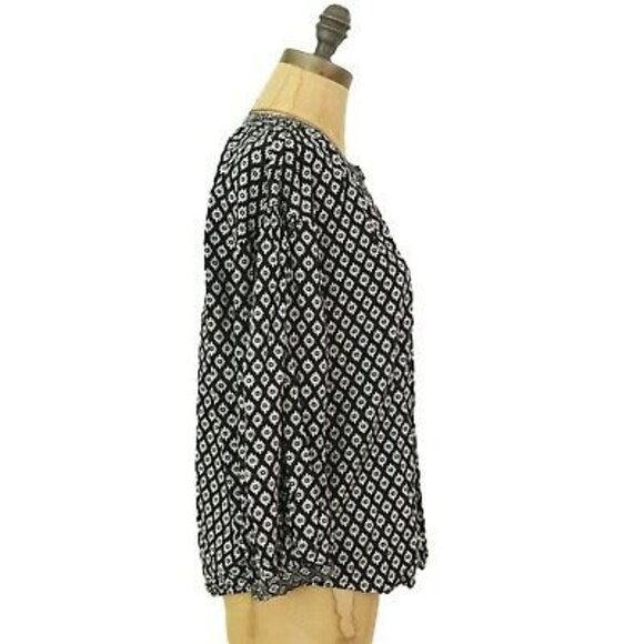 Joie Hagi Blouse  XS Button Up Top Balloon Sleeve Floral Black White EUC A2 - Picture 2 of 5
